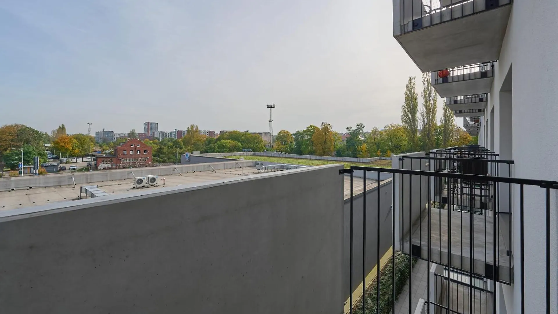Rent Like Home - Spacious Studio With Balcony Slonimskiego 2 Wroclaw 0*,  Poland